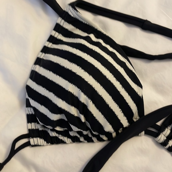 Two piece sunsets bikini. - Picture 6 of 10